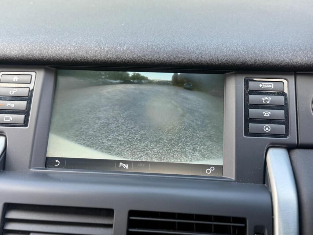 Used Land Rover Discovery Sport 2015 for sale - 77203376: Photo 31