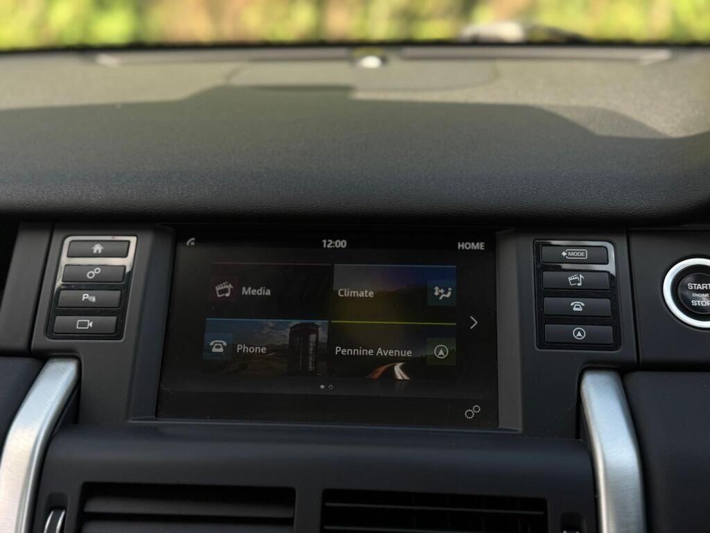 Used Land Rover Discovery Sport 2015 for sale - 77203376: Photo 34