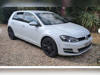 Used Volkswagen Golf 2014 for sale - 79497198: Photo