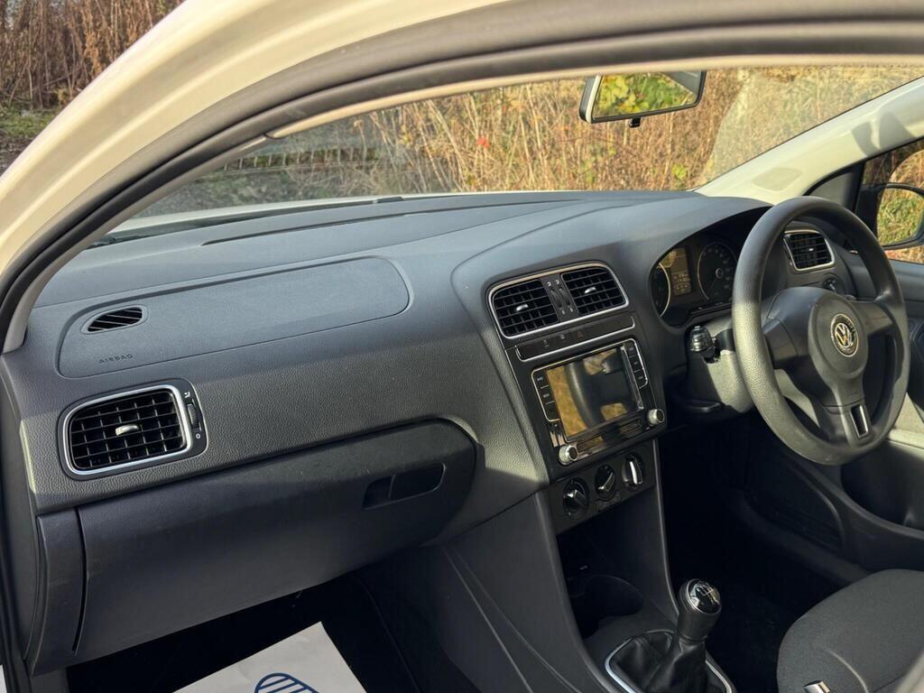 Used Volkswagen Polo 2013 for sale - 77144078: Photo 15