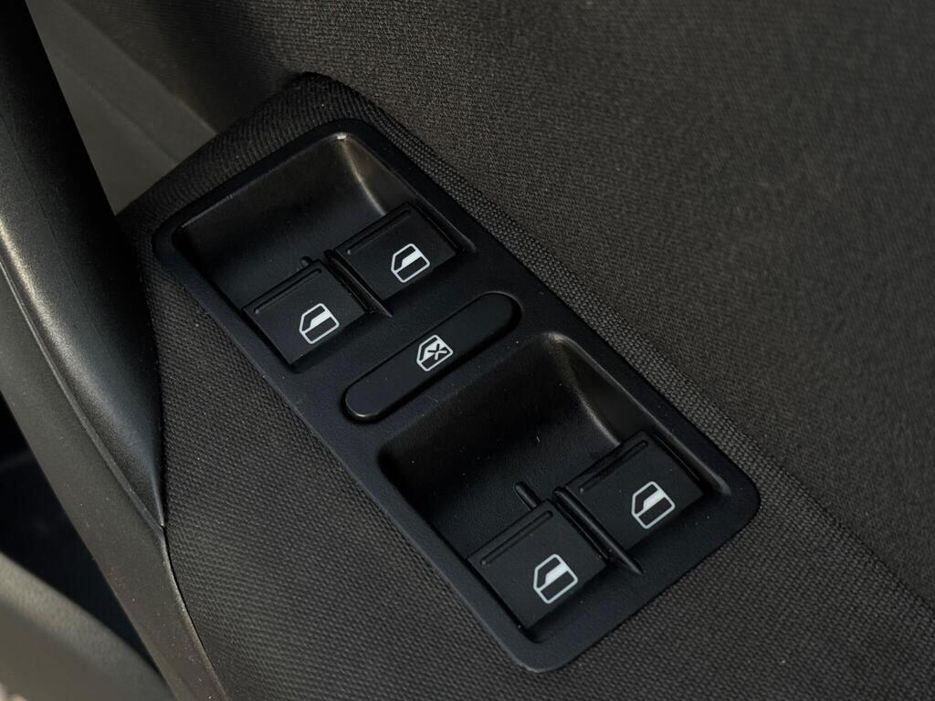 Used Volkswagen Polo 2013 for sale - 77144078: Photo 50