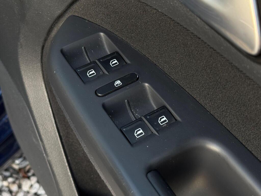 Used Volkswagen Touran 2009 for sale - 77559022: Photo 50