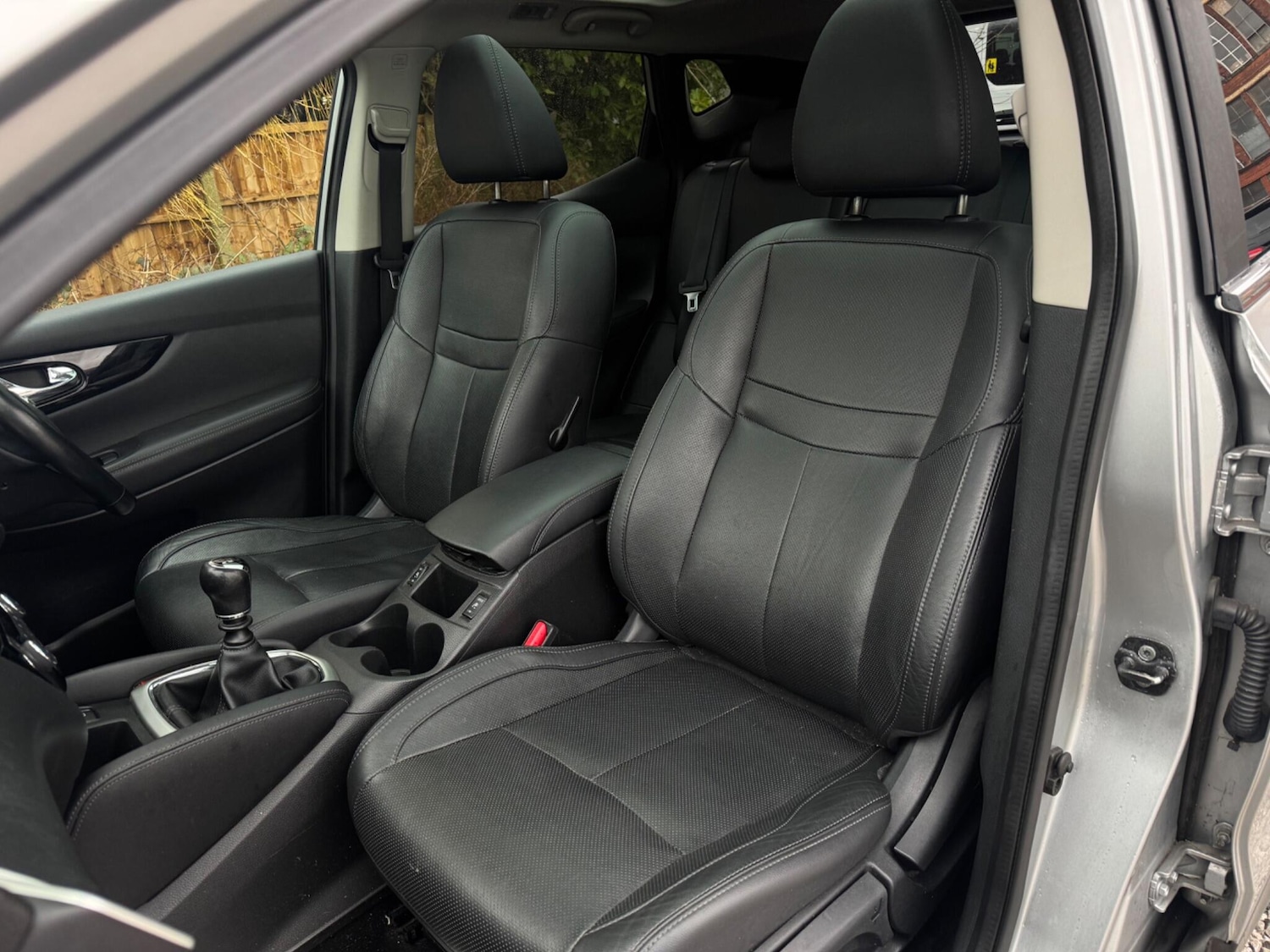 Used Nissan Qashqai 2017 for sale - 77400553: Photo 25