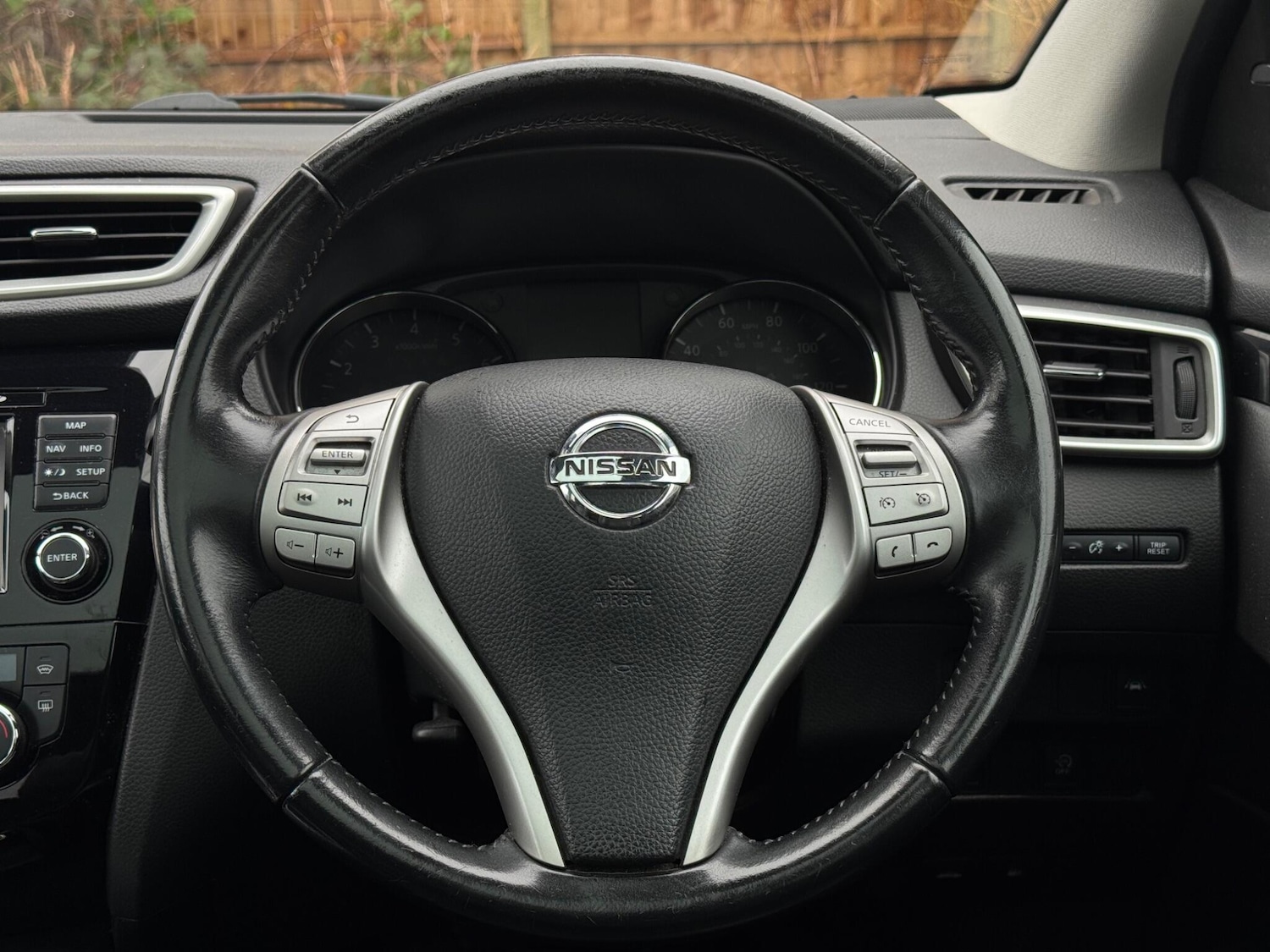 Used Nissan Qashqai 2017 for sale - 77400553: Photo 31