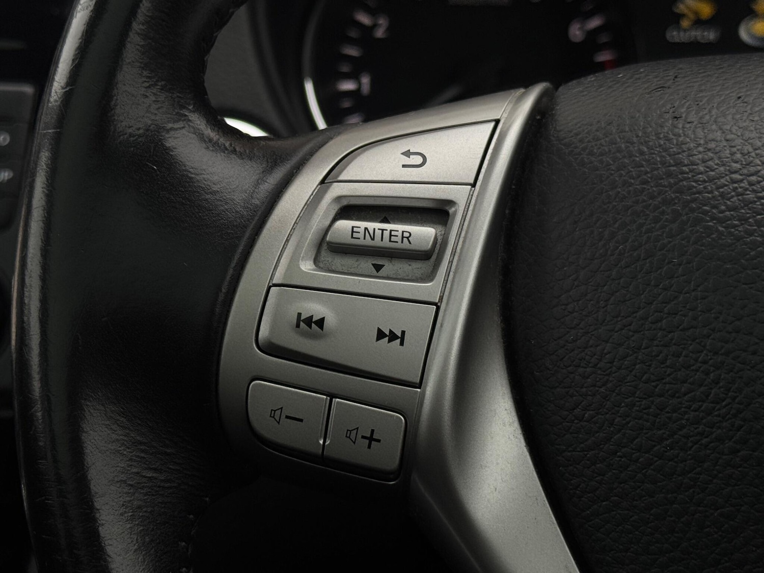 Used Nissan Qashqai 2017 for sale - 77400553: Photo 33