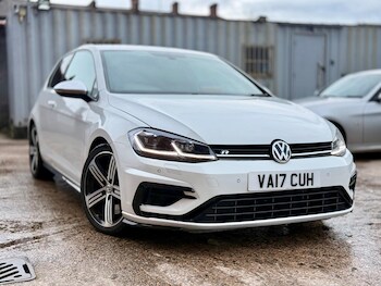 Used Volkswagen Golf 2017 for sale - 77538149: Photo