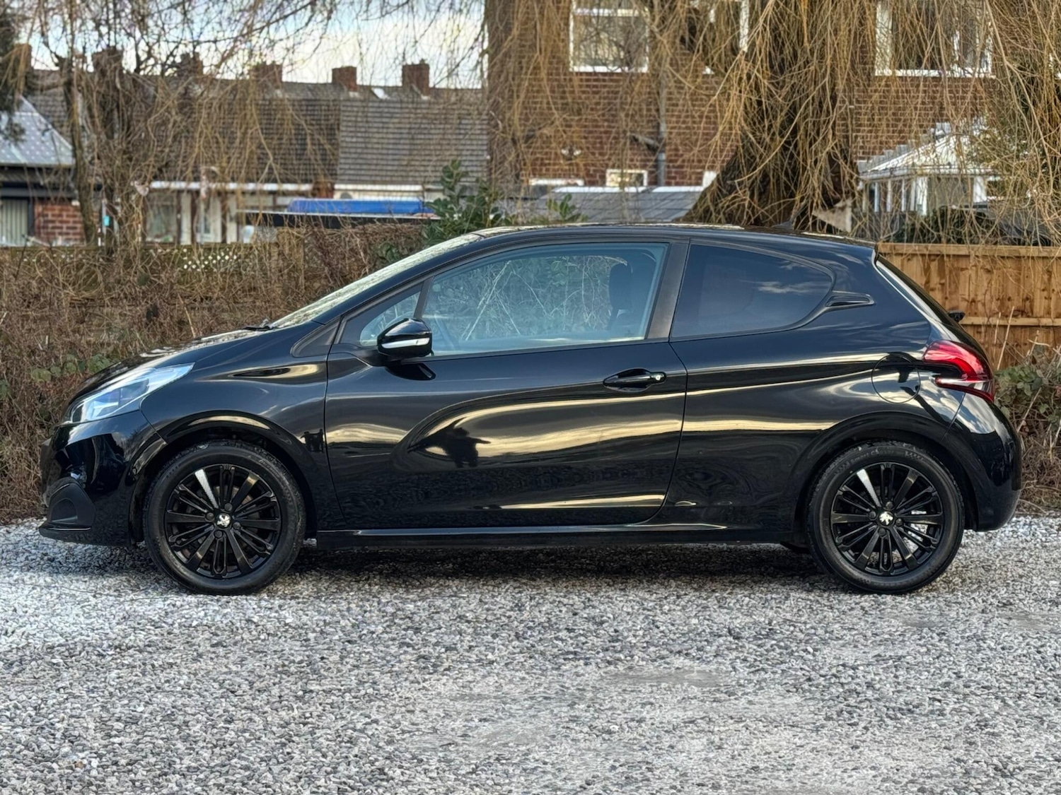 Used Peugeot 208 2018 for sale - 77130896: Photo 11