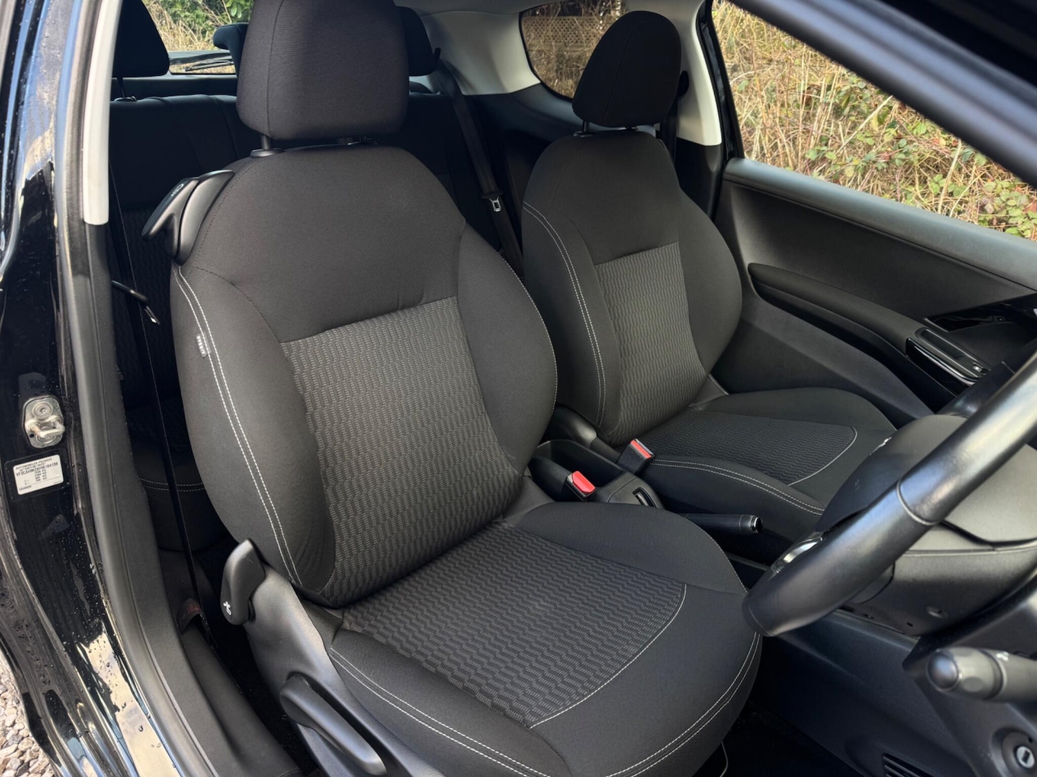 Used Peugeot 208 2018 for sale - 77130896: Photo 18