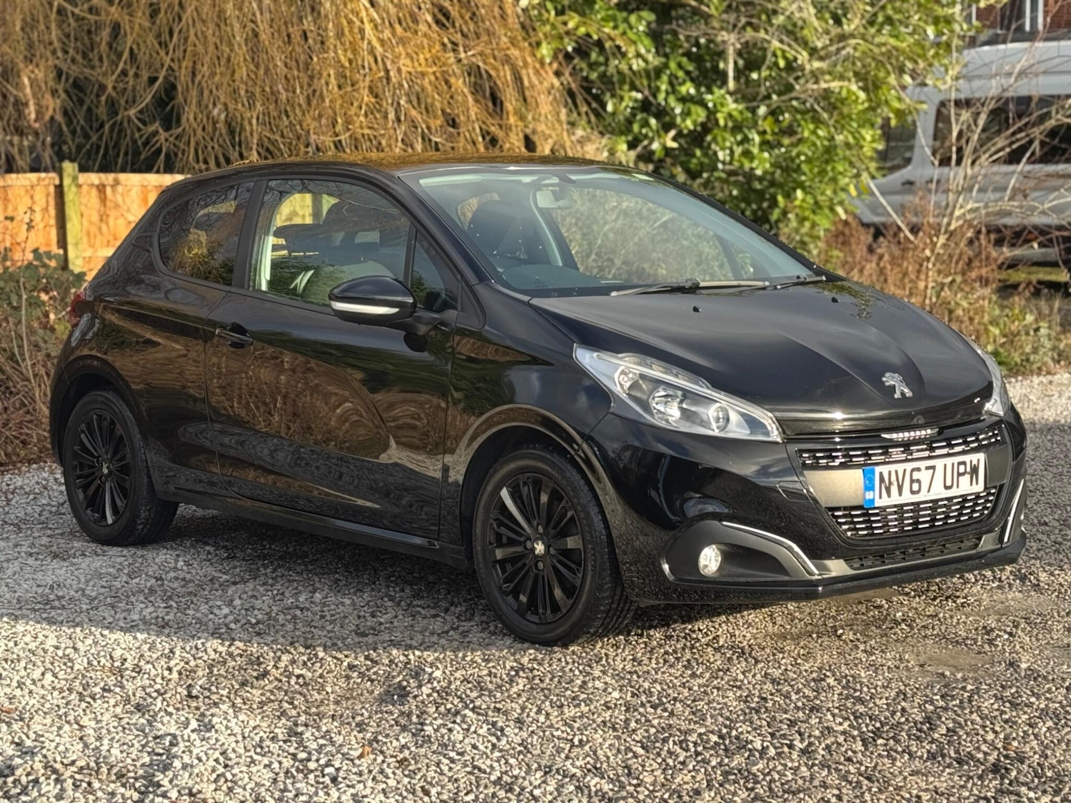 Used Peugeot 208 2018 for sale - 77130896: Photo 2