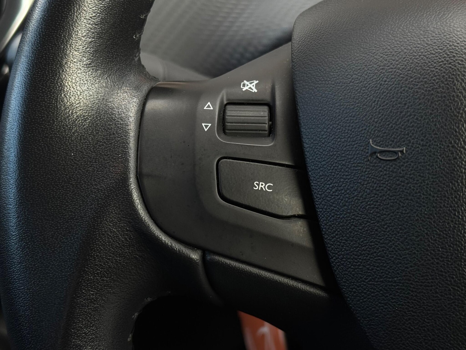 Used Peugeot 208 2018 for sale - 77130896: Photo 29