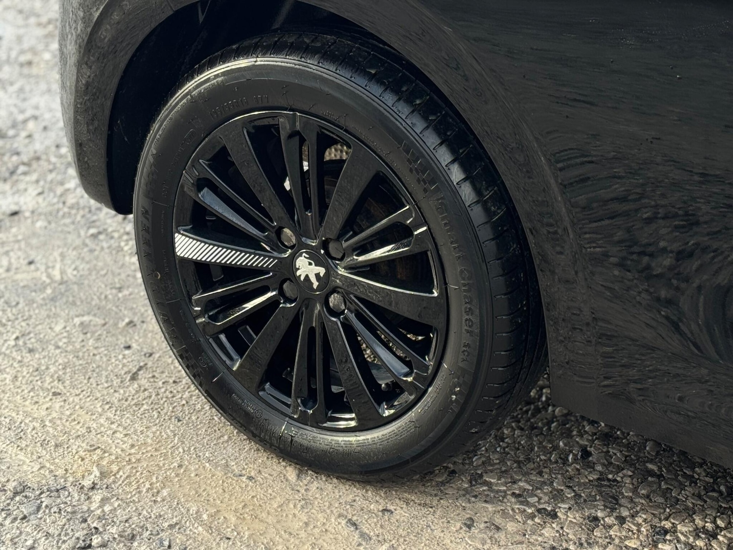 Used Peugeot 208 2018 for sale - 77130896: Photo 33