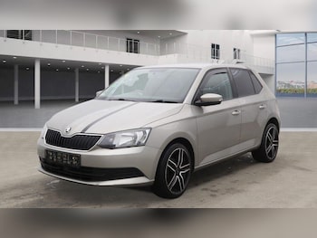 Used Skoda Fabia 2015 for sale - 77387229: Photo