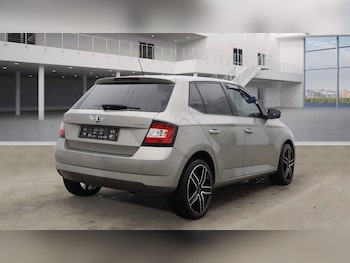 Used Skoda Fabia 2015 for sale - 77387229: Photo