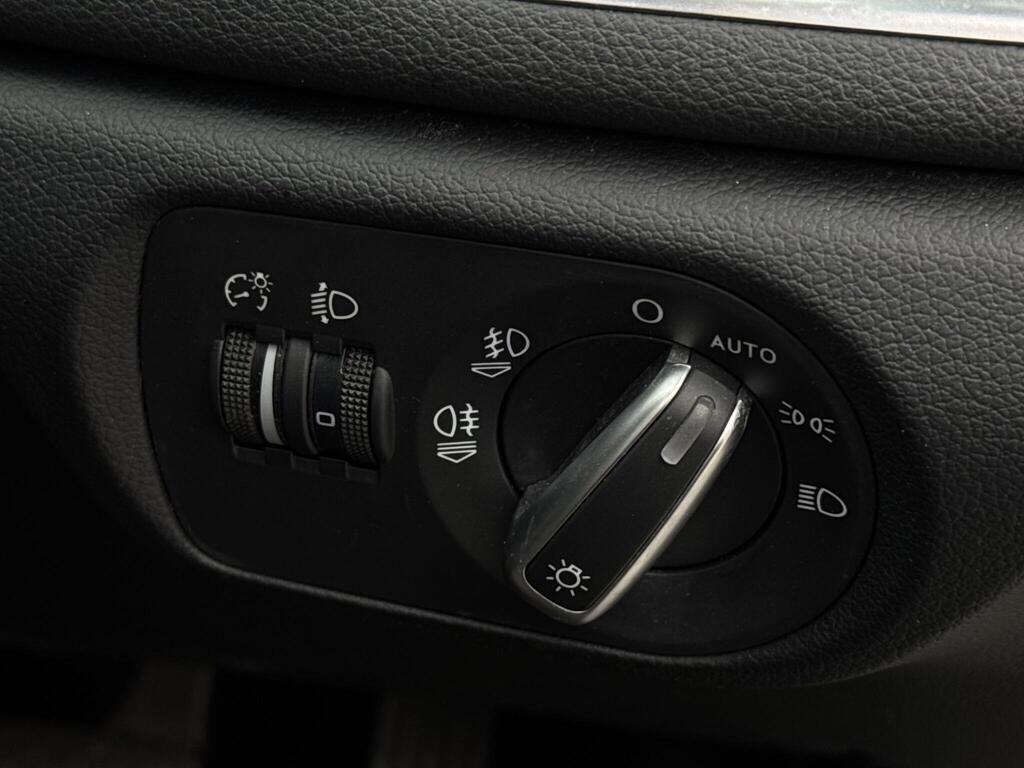 Used Audi Q3 2014 for sale - 77376303: Photo 55