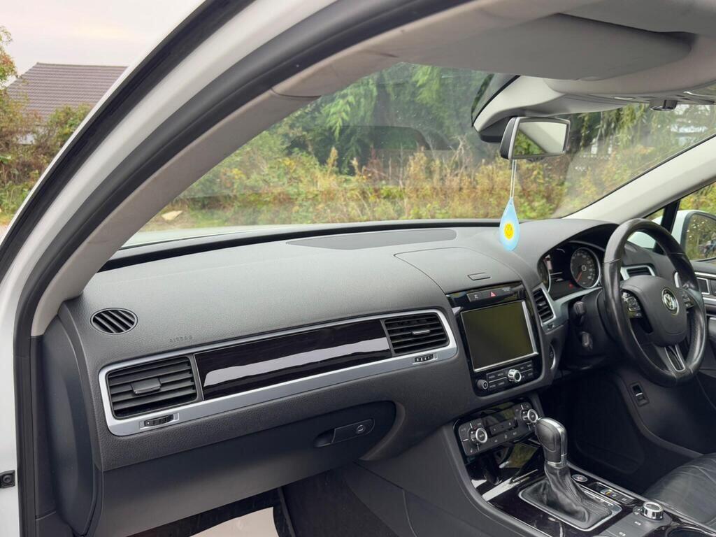 Used Volkswagen Touareg 2013 for sale - 77130831: Photo 17