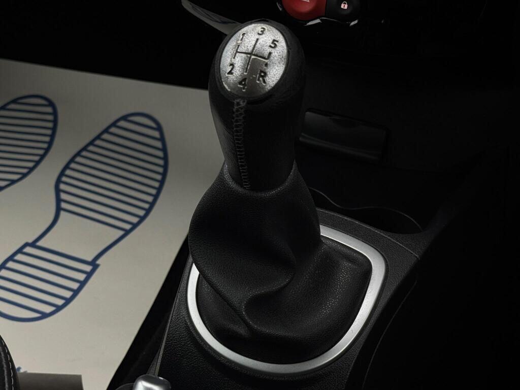 Used Renault Clio 2012 for sale - 77203646: Photo 17