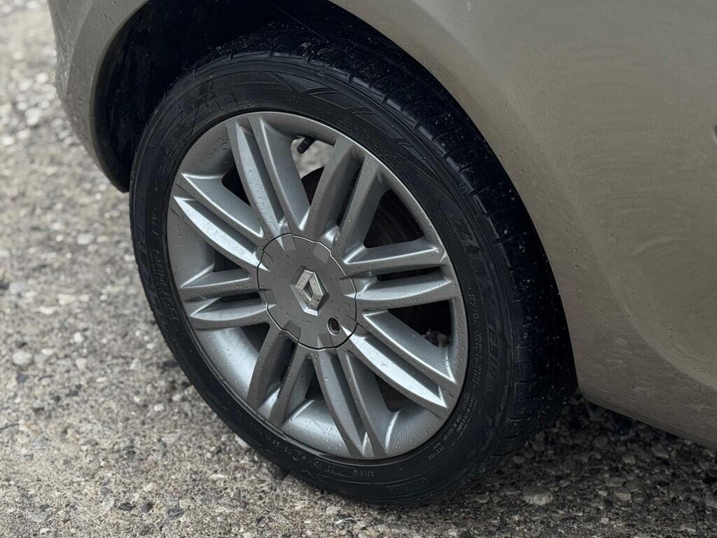 Used Renault Clio 2012 for sale - 77203646: Photo 36