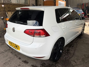 Used Volkswagen Golf 2013 for sale - 78860121: Photo