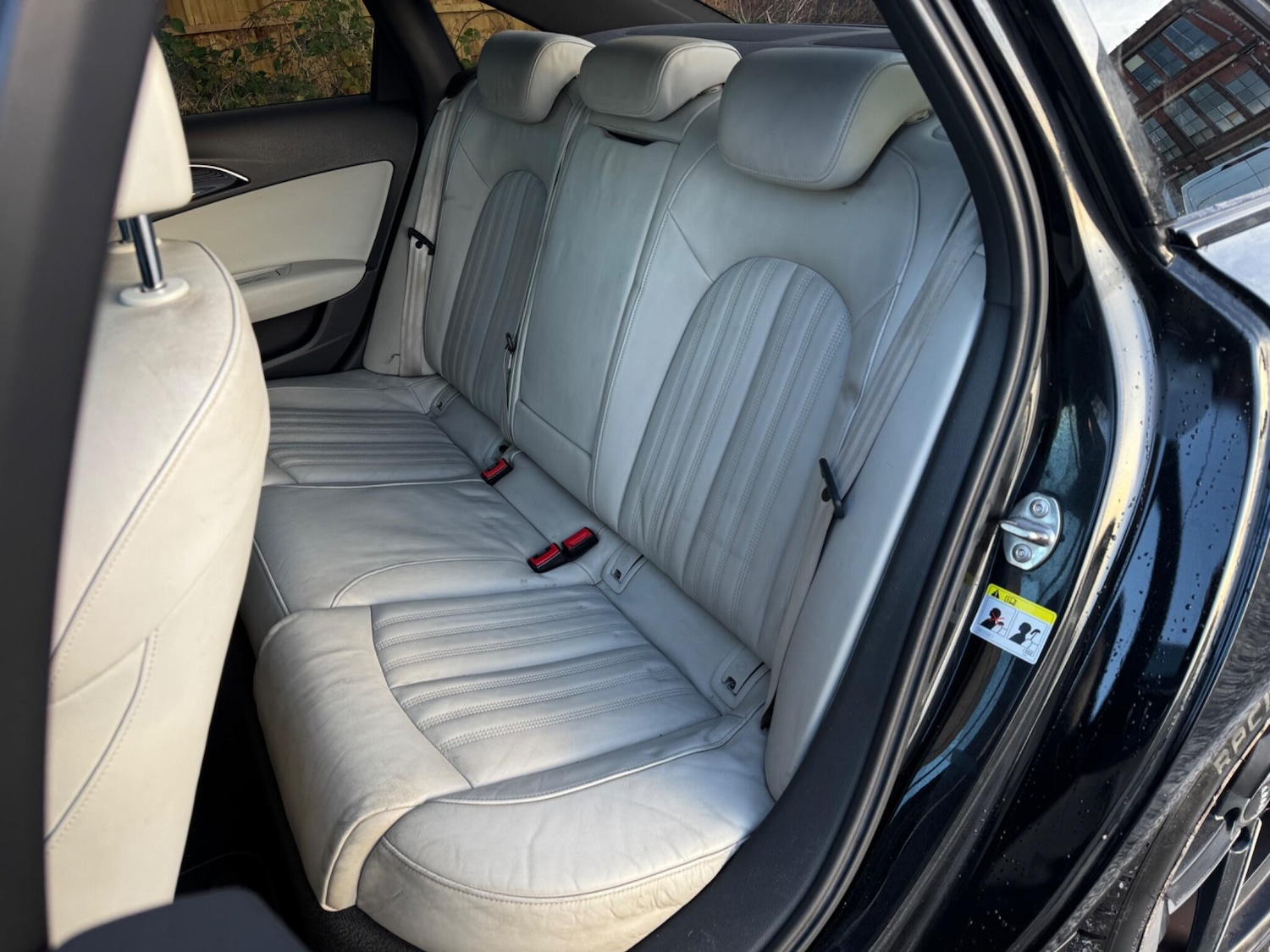 Used Audi A6 Saloon 2015 for sale - 77130657: Photo 29