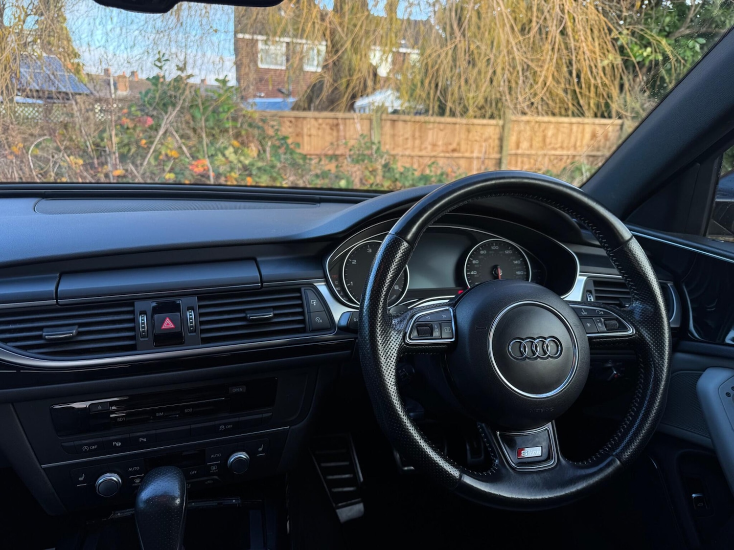 Used Audi A6 Saloon 2015 for sale - 77130657: Photo 30