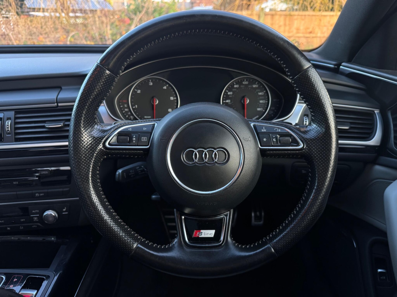 Used Audi A6 Saloon 2015 for sale - 77130657: Photo 31