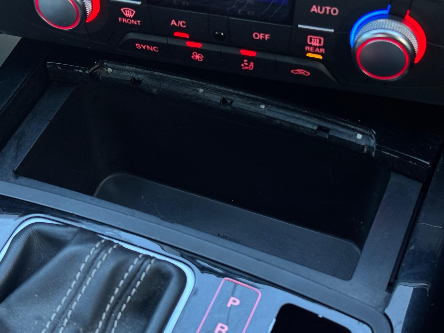 Used Audi A6 Saloon 2015 for sale - 77130657: Photo 55