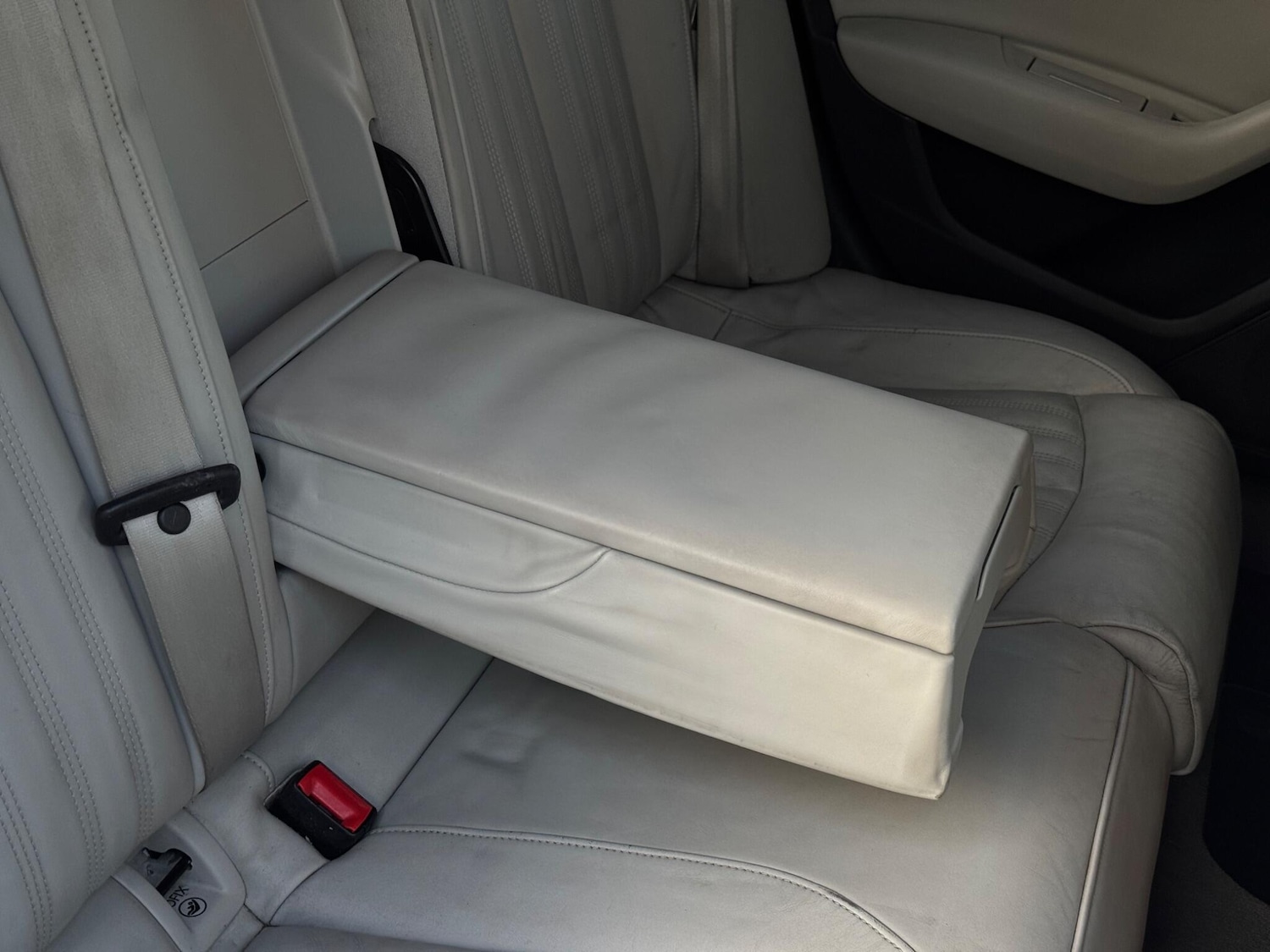 Used Audi A6 Saloon 2015 for sale - 77130657: Photo 63