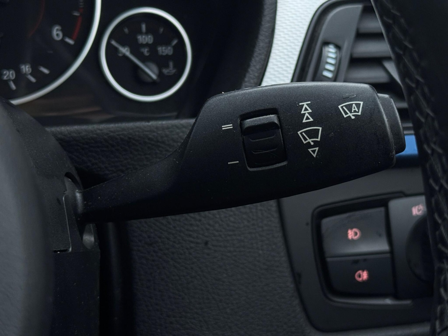 Used BMW 3 Series 2014 for sale - 77163152: Photo 38