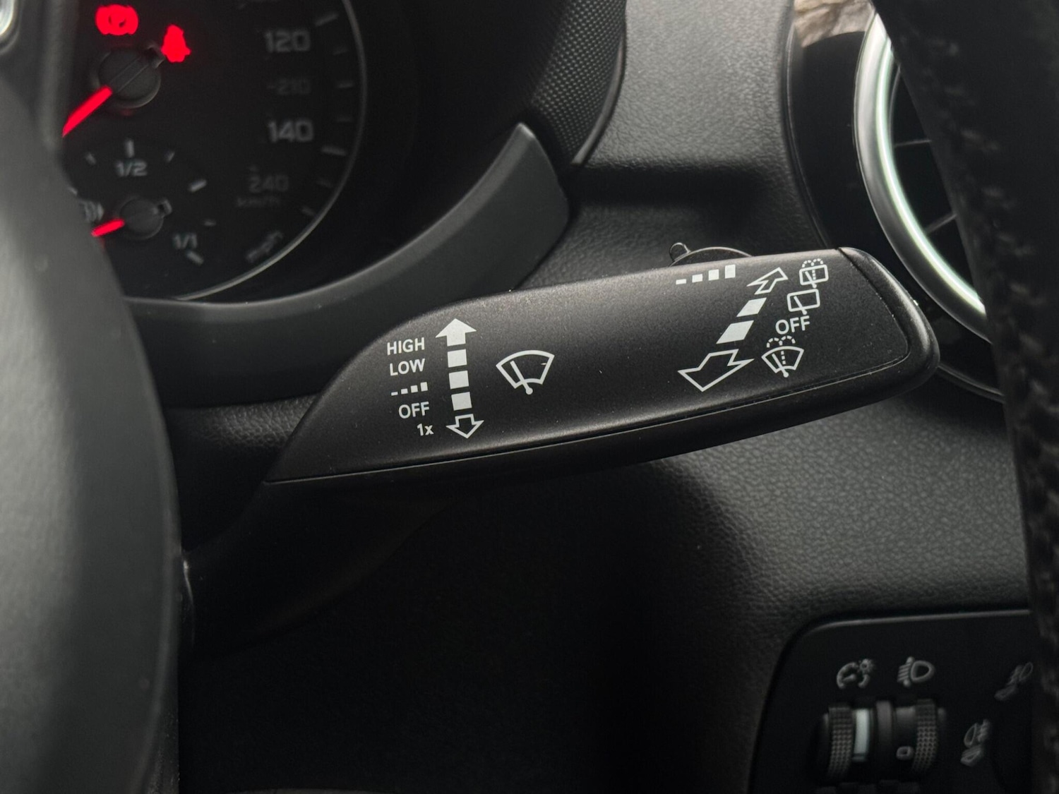 Used Audi A1 2014 for sale - 77143276: Photo 35