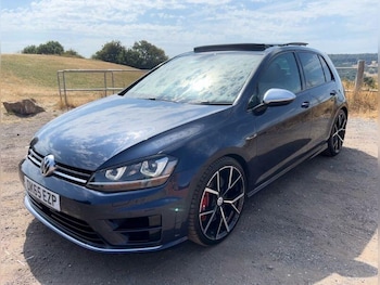 Used Volkswagen Golf 2016 for sale - 79589531: Photo