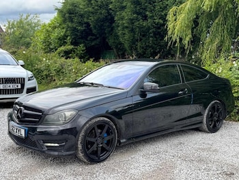 Used Mercedes-Benz C Class 2012 for sale - 79471525: Photo