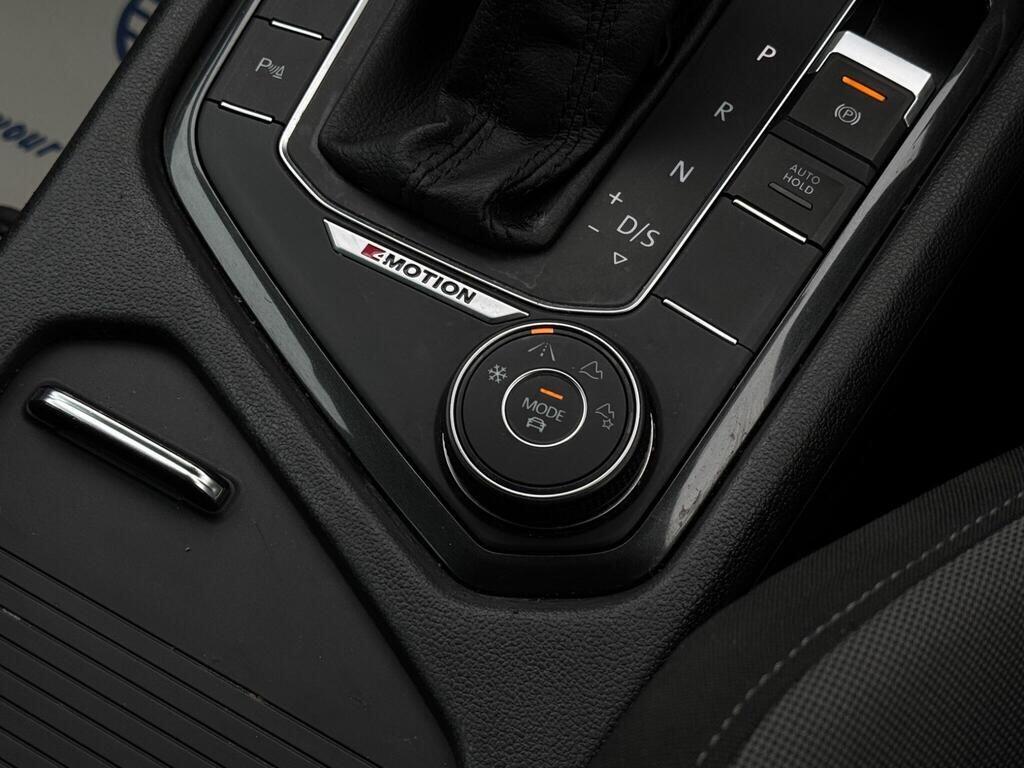 Used Volkswagen Tiguan 2018 for sale - 77131364: Photo 51