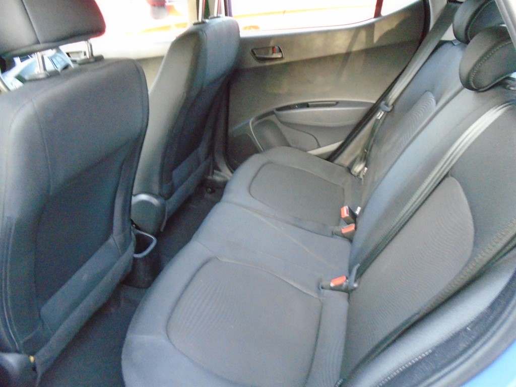 Used Hyundai i10 2017 for sale - 76966989: Photo 10