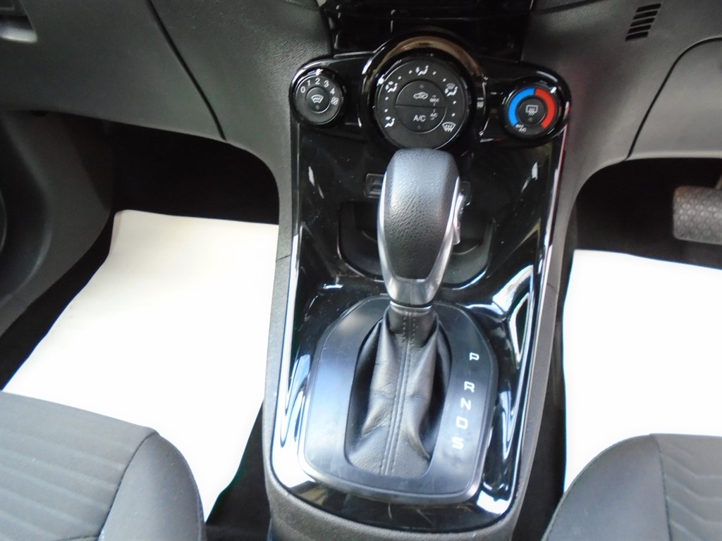 Used Ford Fiesta 2016 for sale - 76438245: Photo 11