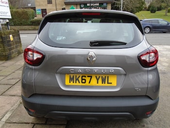 Used Renault Captur 2017 for sale - 77300738: Photo
