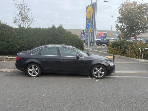 Used Audi A4 2014 for sale - 76334631: Photo 2