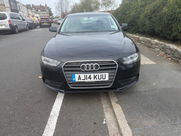 Used Audi A4 2014 for sale - 76334631: Photo 4
