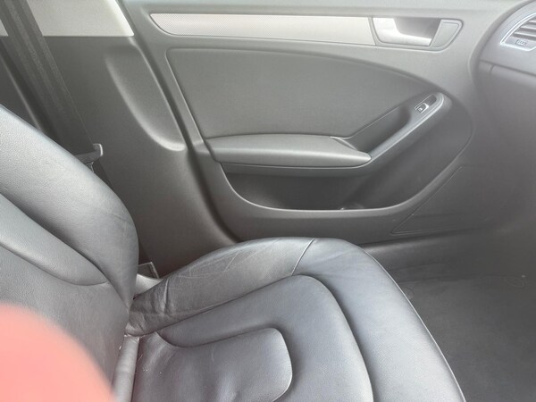 Used Audi A4 2014 for sale - 76334631: Photo 9