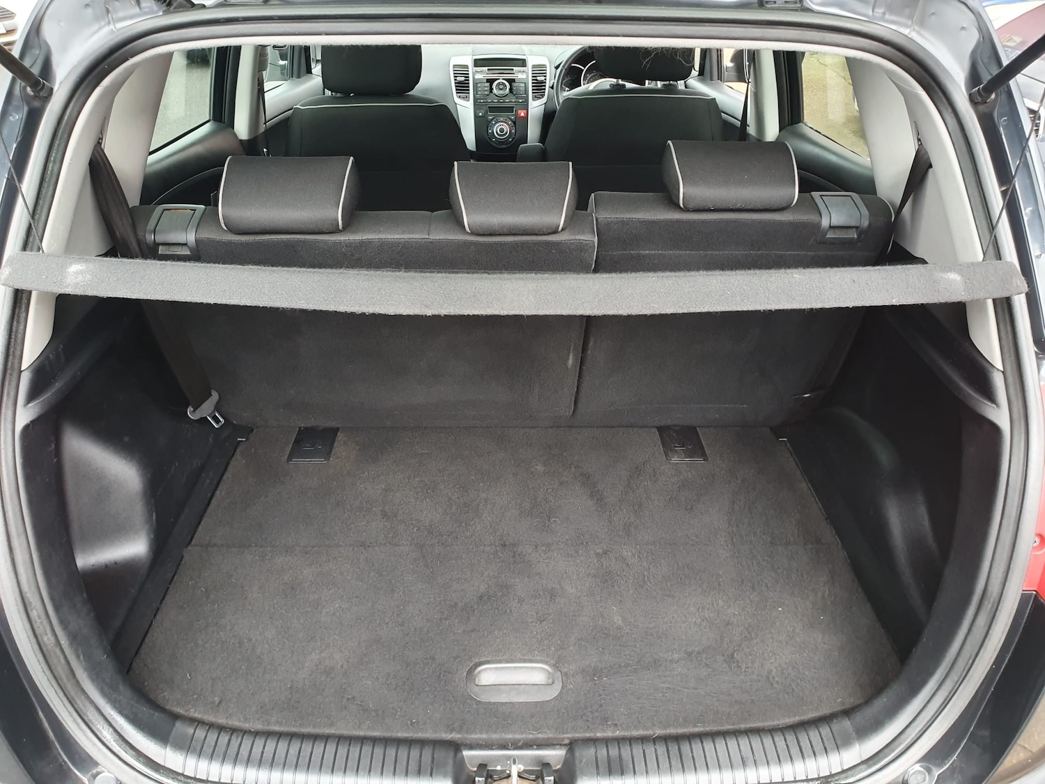 Used Kia Venga 2010 for sale - 76480787: Photo 10