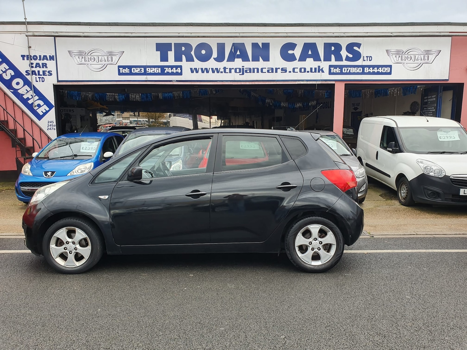 Used Kia Venga 2010 for sale - 76480787: Photo 3