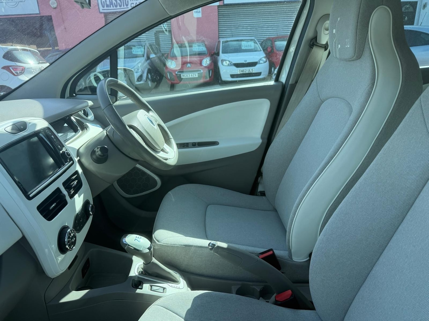 Used Renault Zoe for sale - 76480766: Photo 9