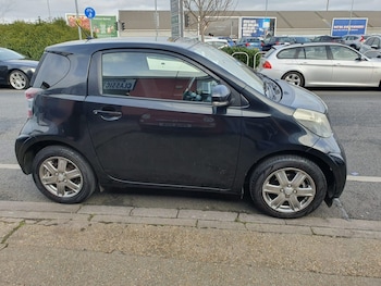 Used Toyota IQ 2010 for sale - 76334643: Photo