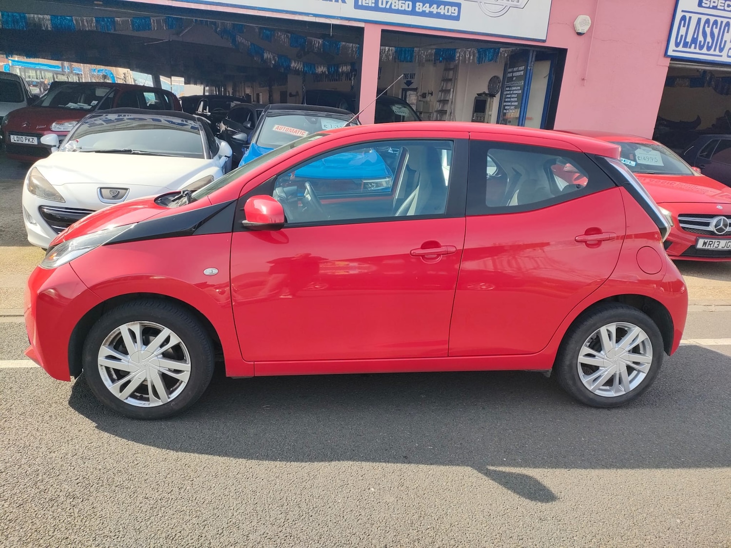 Used Toyota AYGO 2016 for sale - 77966576: Photo 3