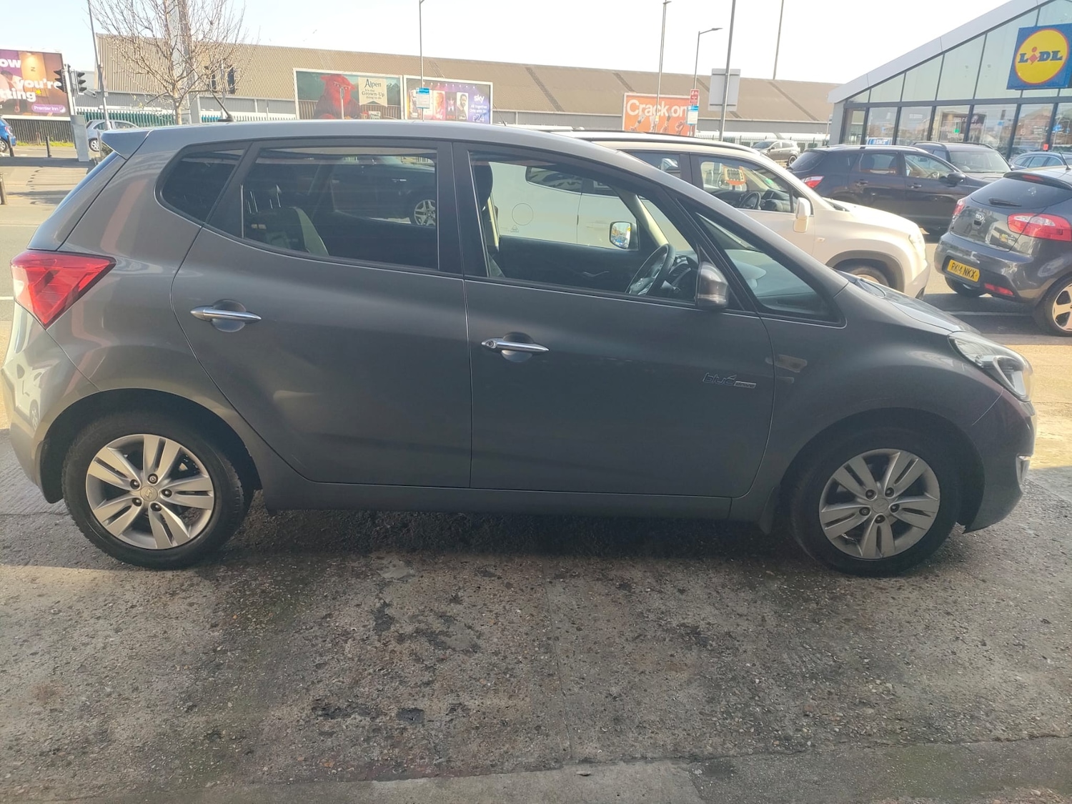 Used Hyundai Ix20 2012 for sale - 78173065: Photo 6