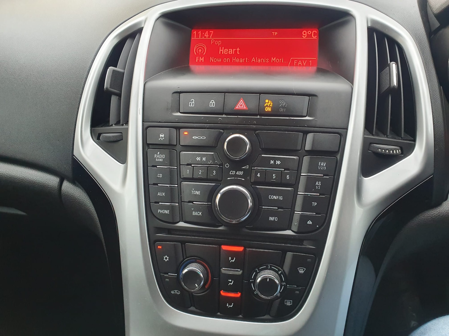 Used Vauxhall Astra 2013 for sale - 77211733: Photo 11