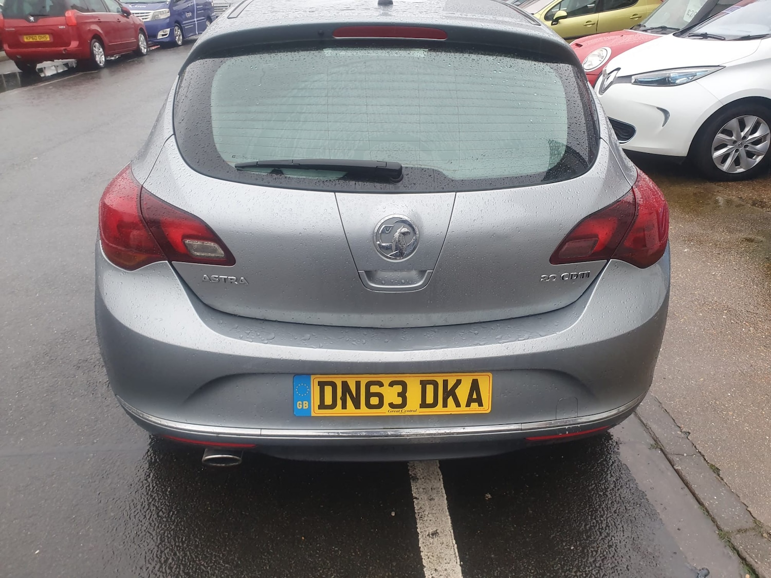 Used Vauxhall Astra 2013 for sale - 77211733: Photo 2