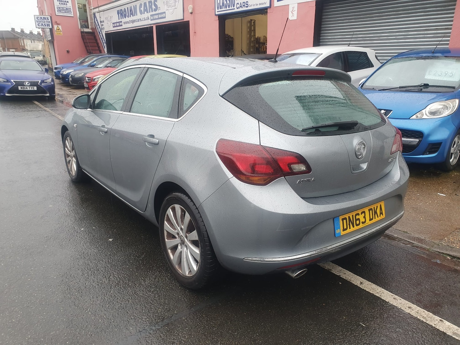 Used Vauxhall Astra 2013 for sale - 77211733: Photo 5