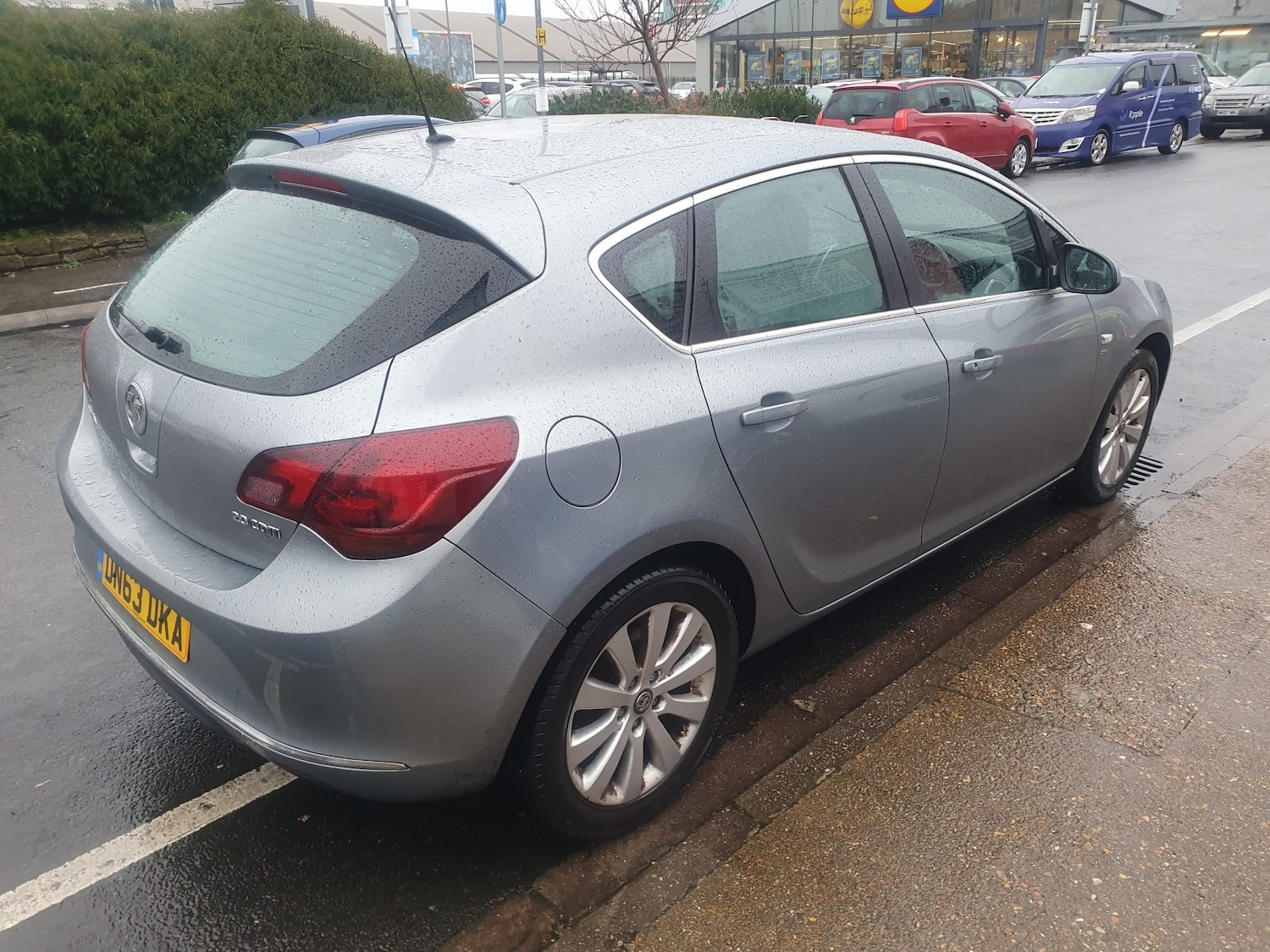 Used Vauxhall Astra 2013 for sale - 77211733: Photo 8