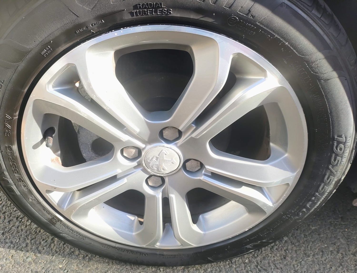 Used Peugeot 208 2012 for sale - 77582533: Photo 8