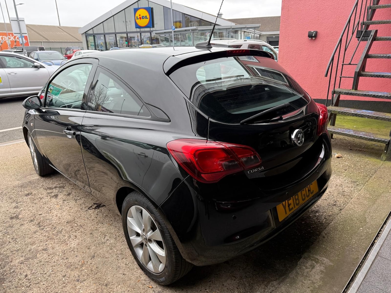 Used Vauxhall Corsa 2018 for sale - 78003532: Photo 2